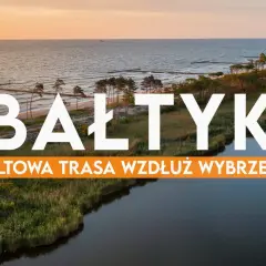 Zachód słońca nad Bałtykiem. Kultowa trasa rowerowa wzdłuż wybrzeża zaprasza do podziwiania krajobrazów.