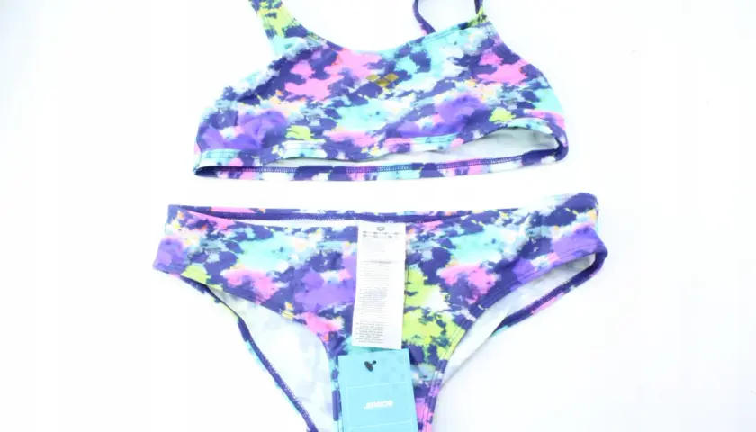 Kolorowe bikini dla 14 latki z wzorem tie-dye. Idealne na basen i plażę.