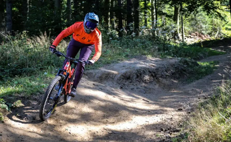 Bike Park Kasina: Trasy, Cennik i Przewodnik 2026
