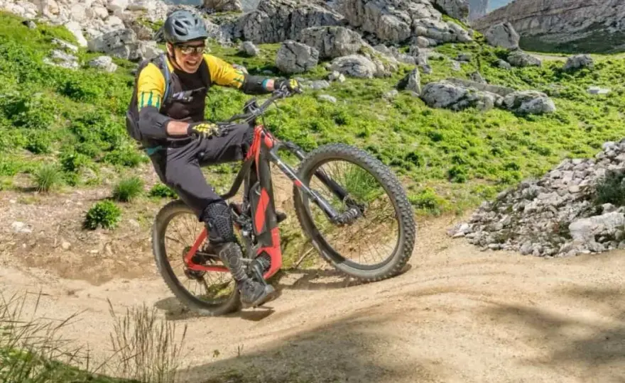 Kalkulator kalorii: ile spalisz na rowerze przy 30 km jazdy?