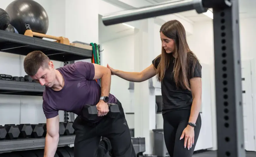 Czy trening siłowy jest lepszy niż cardio?
