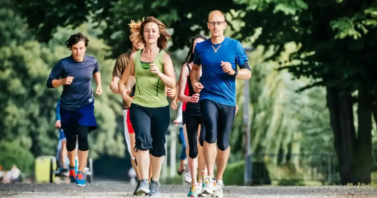 Jak zacząć bieganie? Spokojny plan na pierwsze 6 tygodni