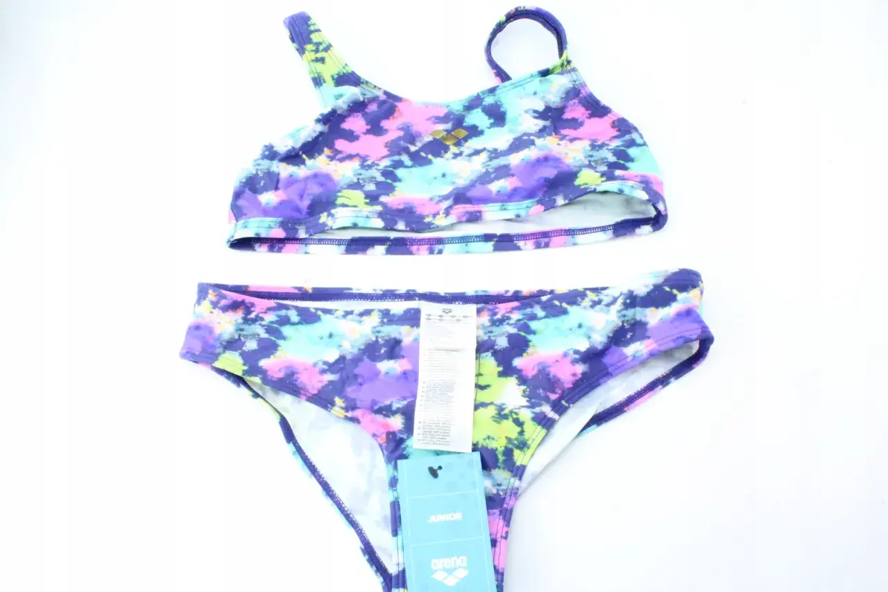 Kolorowe bikini dla 14 latki z wzorem tie-dye. Idealne na basen i plażę.